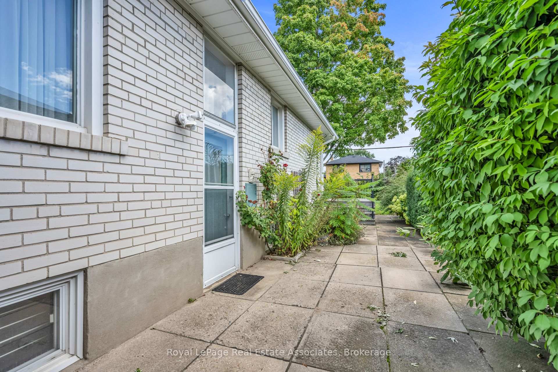 59 Stapleton Drive, Toronto