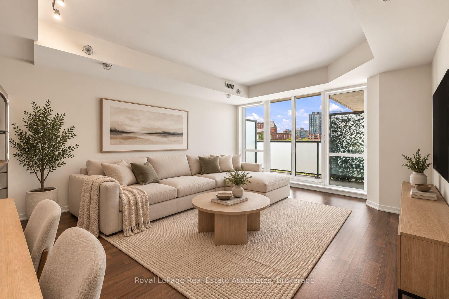 20 Joe Shuster Way 416, Toronto Unit: 416