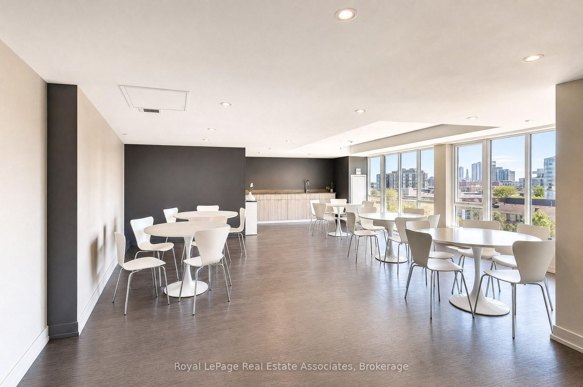 20 Joe Shuster Way 416, Toronto Unit: 416