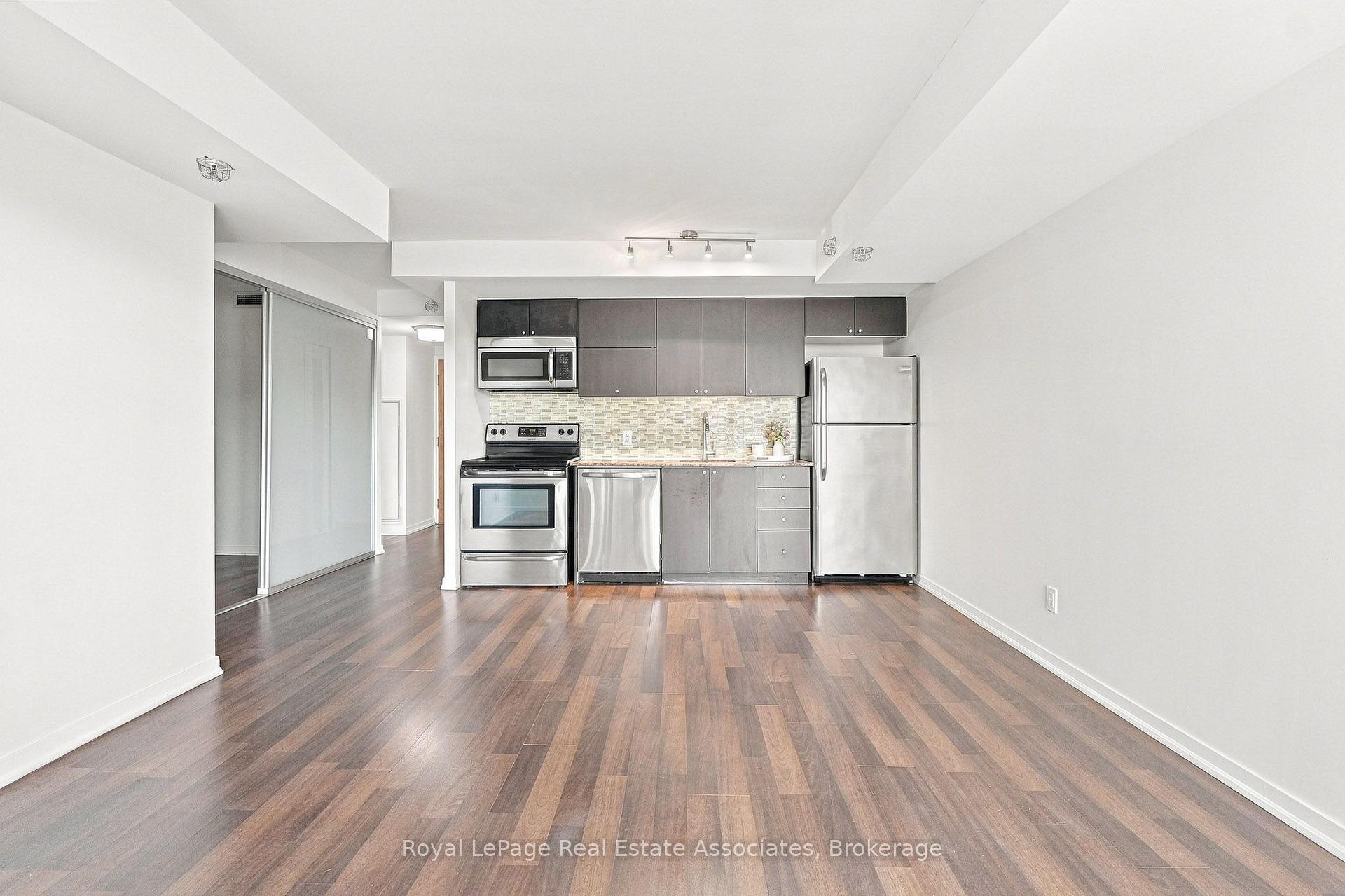 20 Joe Shuster Way 416, Toronto Unit: 416