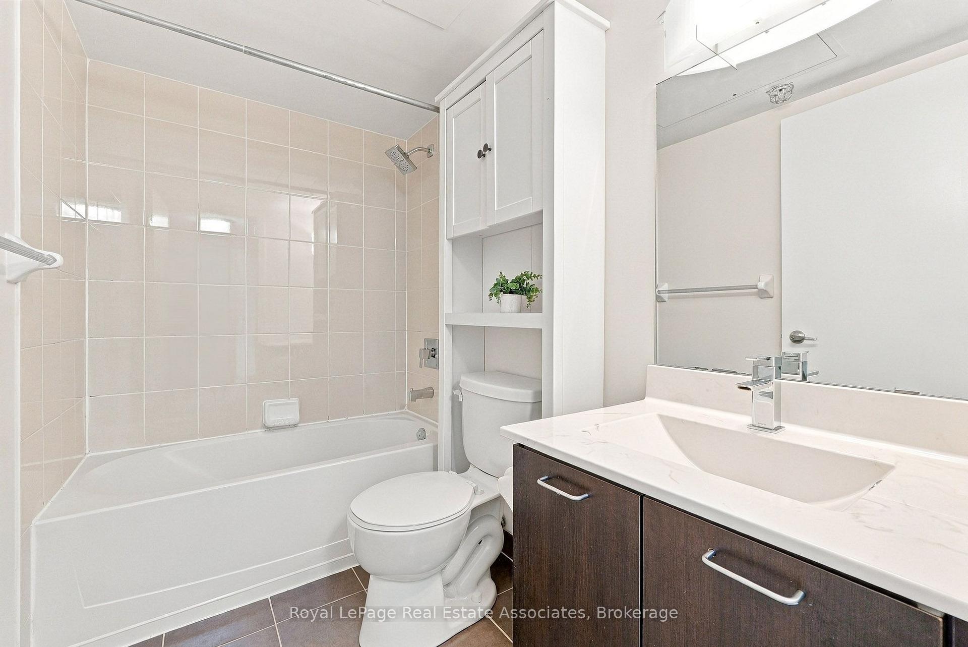 20 Joe Shuster Way 416, Toronto Unit: 416