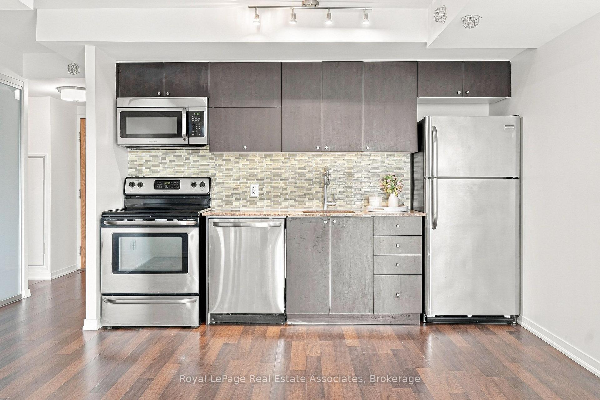 20 Joe Shuster Way 416, Toronto Unit: 416