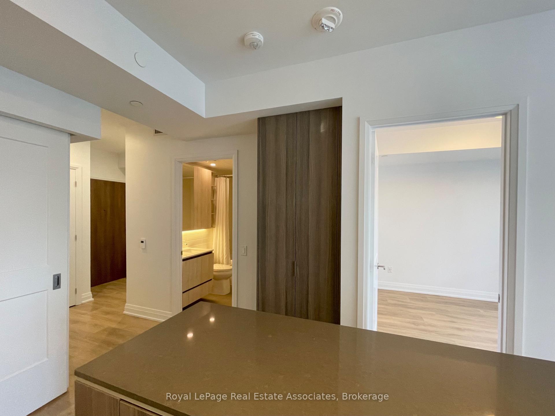 21 Park Street E 917