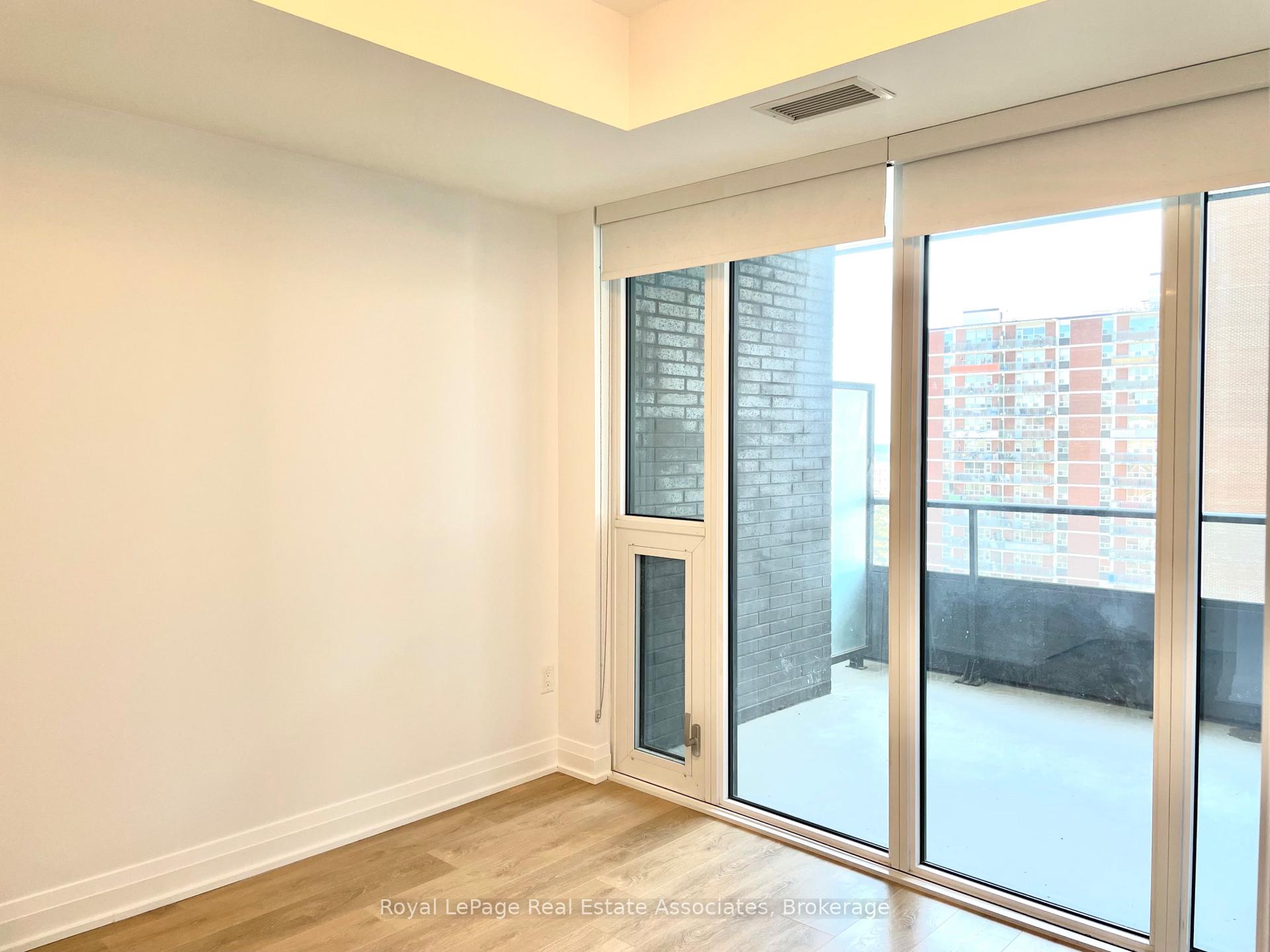 21 Park Street E 917