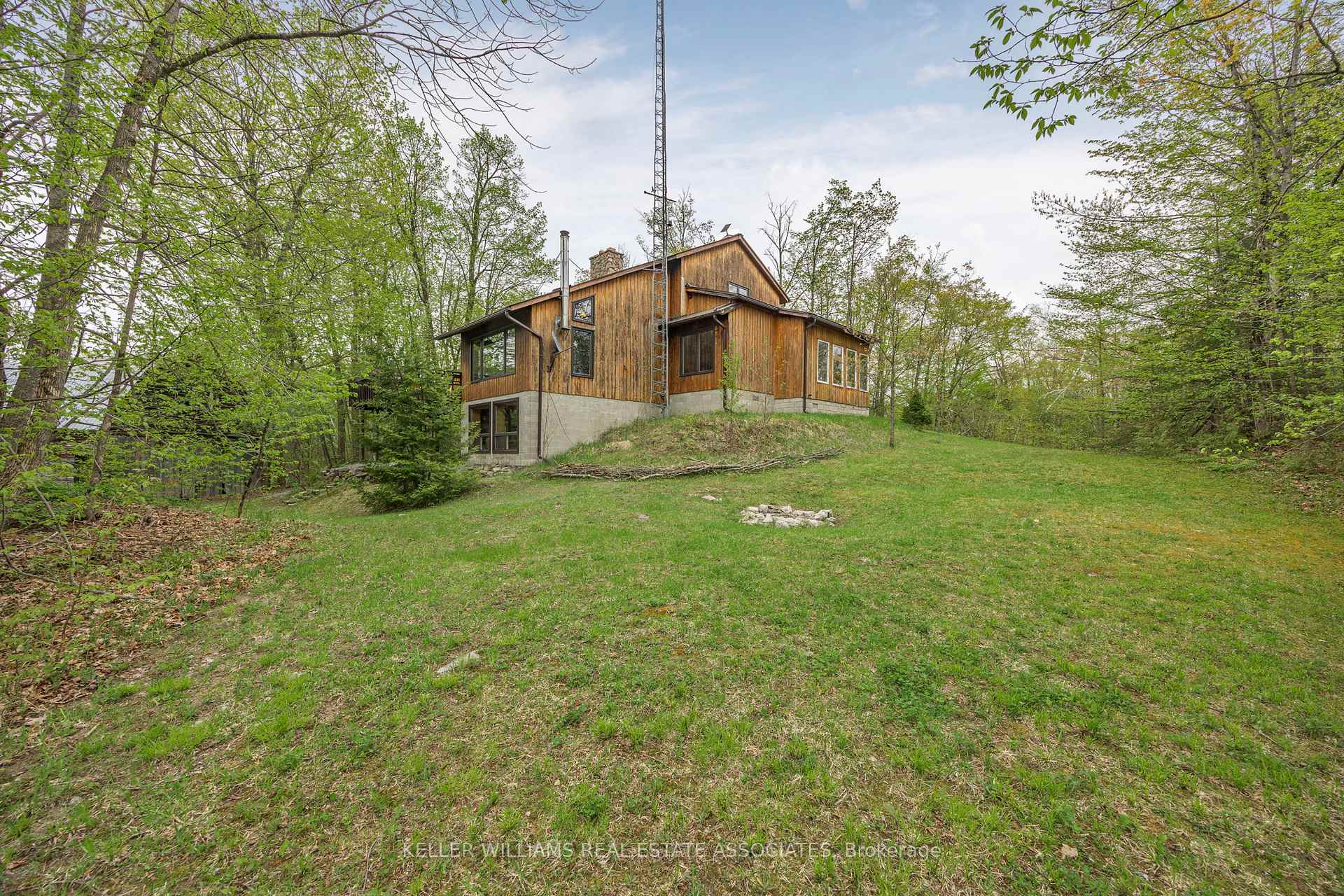 1979 County Rd 48 Road