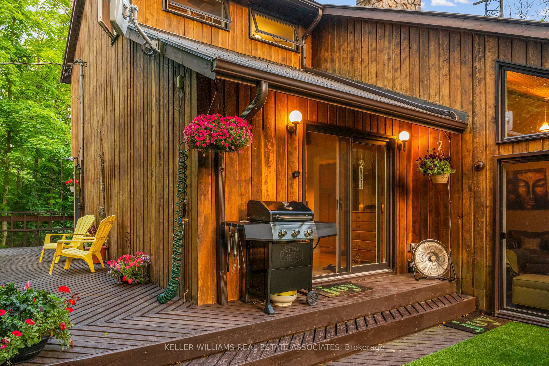 1979 County Rd 48 Road