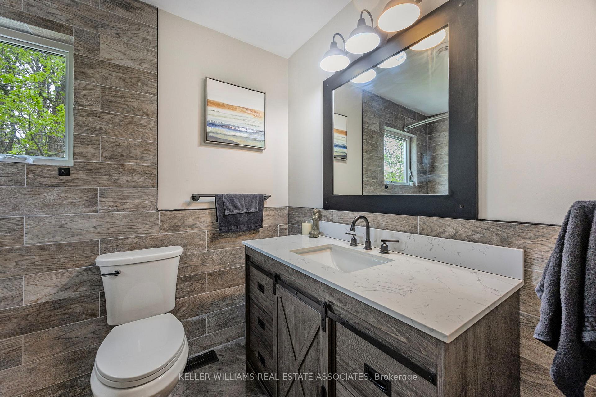 1979 County Rd 48 Road