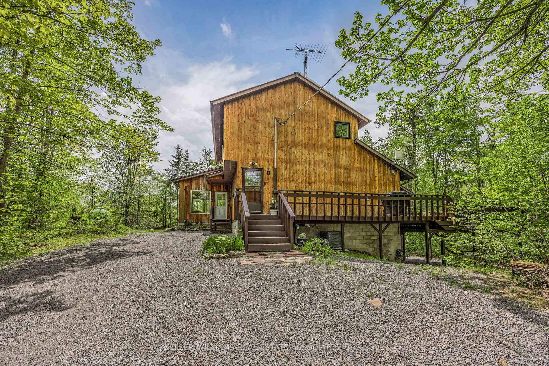 1979 County Rd 48 Road