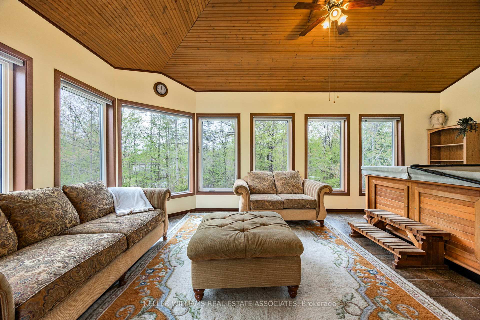 1979 County Rd 48 Road