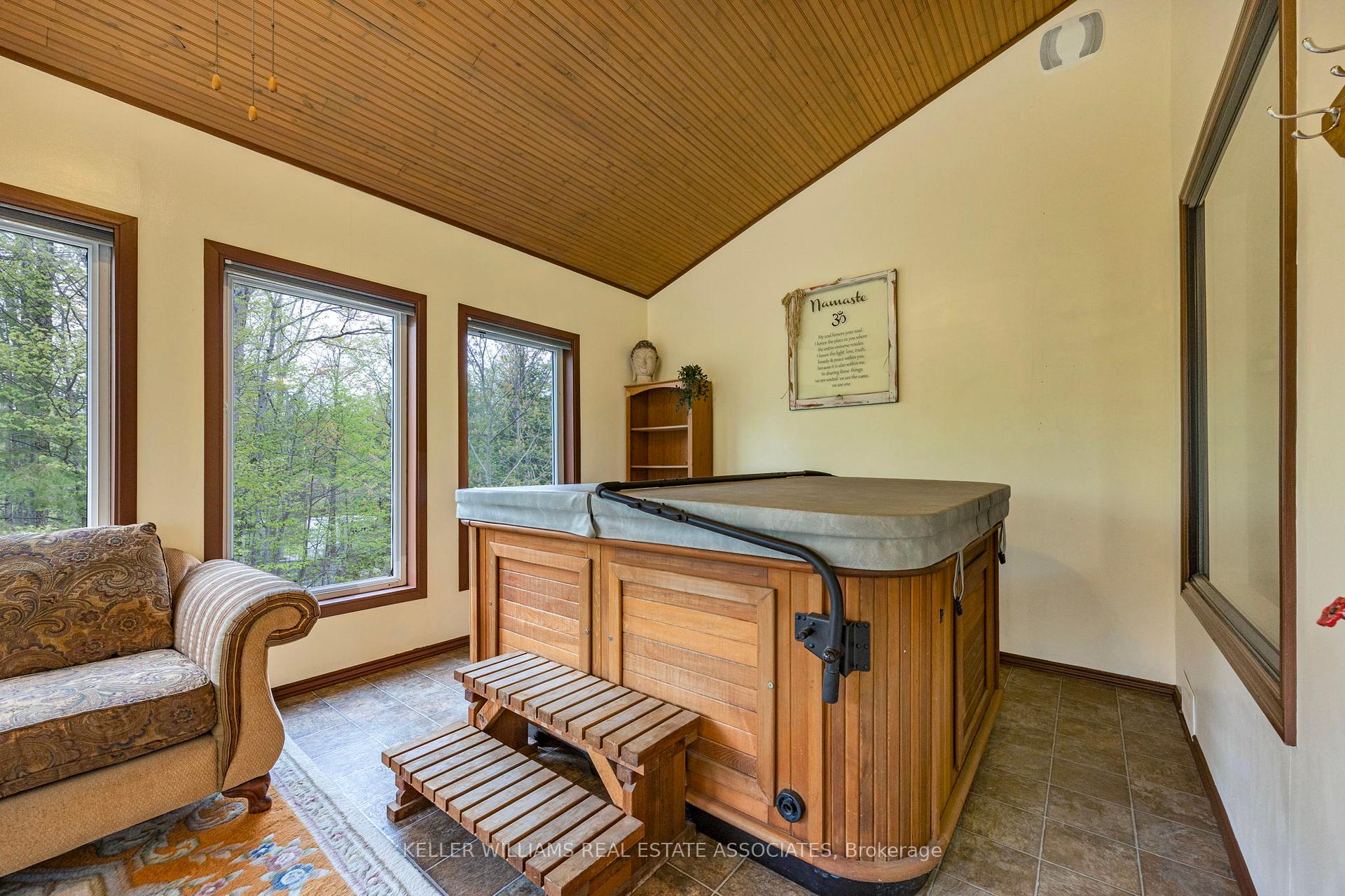 1979 County Rd 48 Road