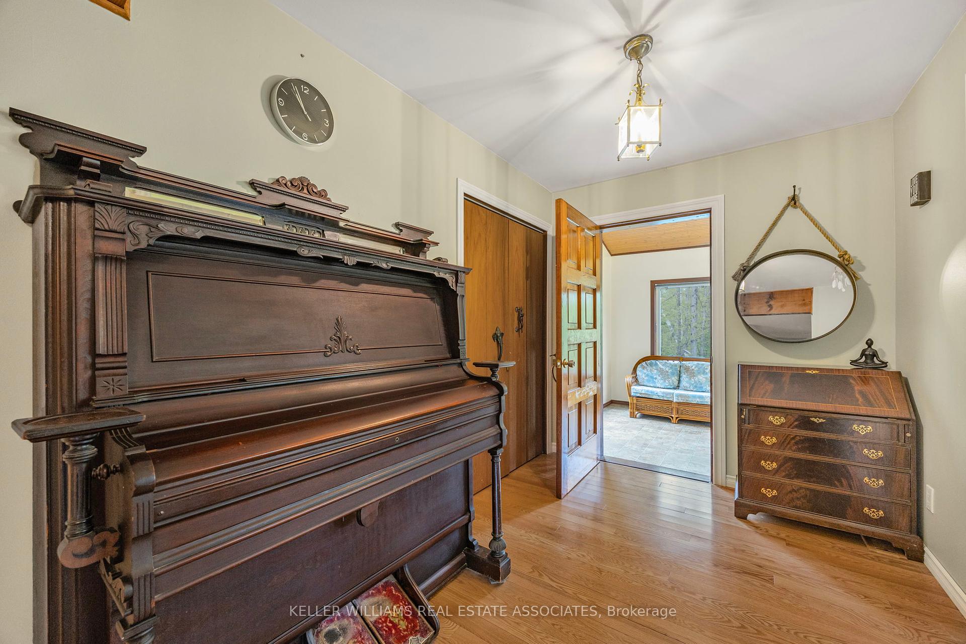 1979 County Rd 48 Road