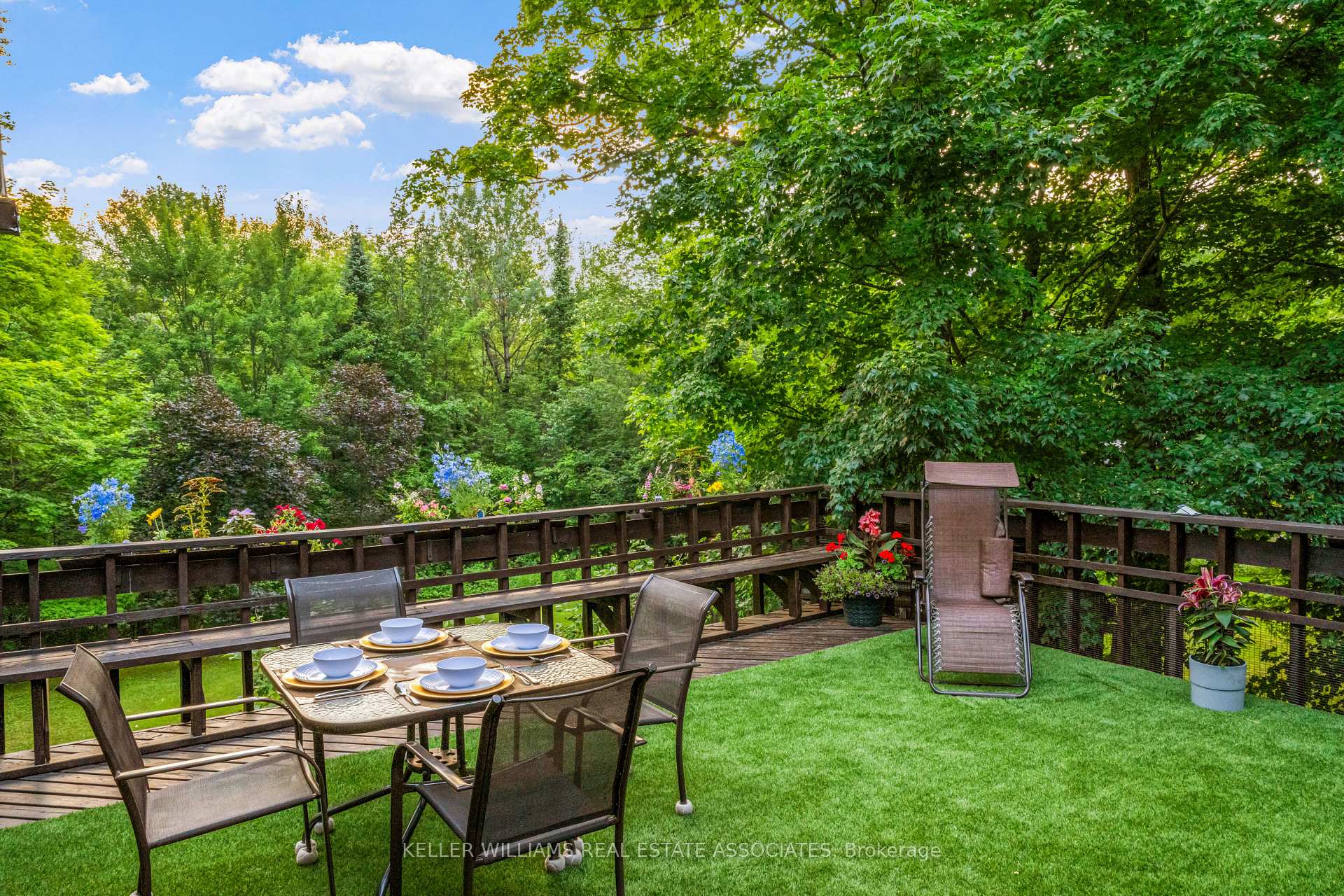 1979 County Rd 48 Road