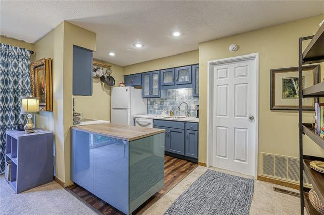 10250 W 96th Street Unit: B