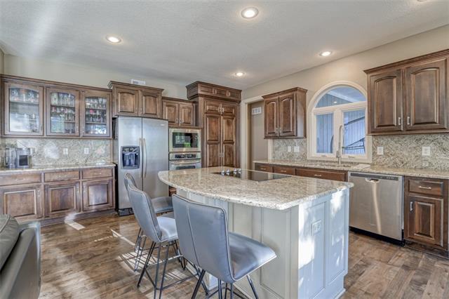 15401 W 165th Street