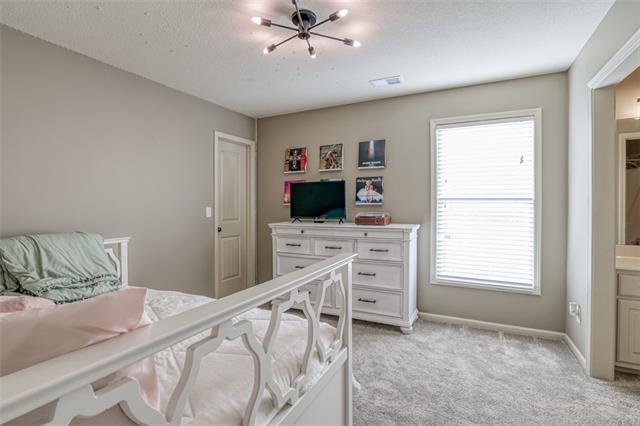 15401 W 165th Street