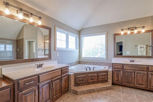 15401 W 165th Street