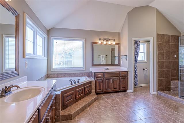 15401 W 165th Street