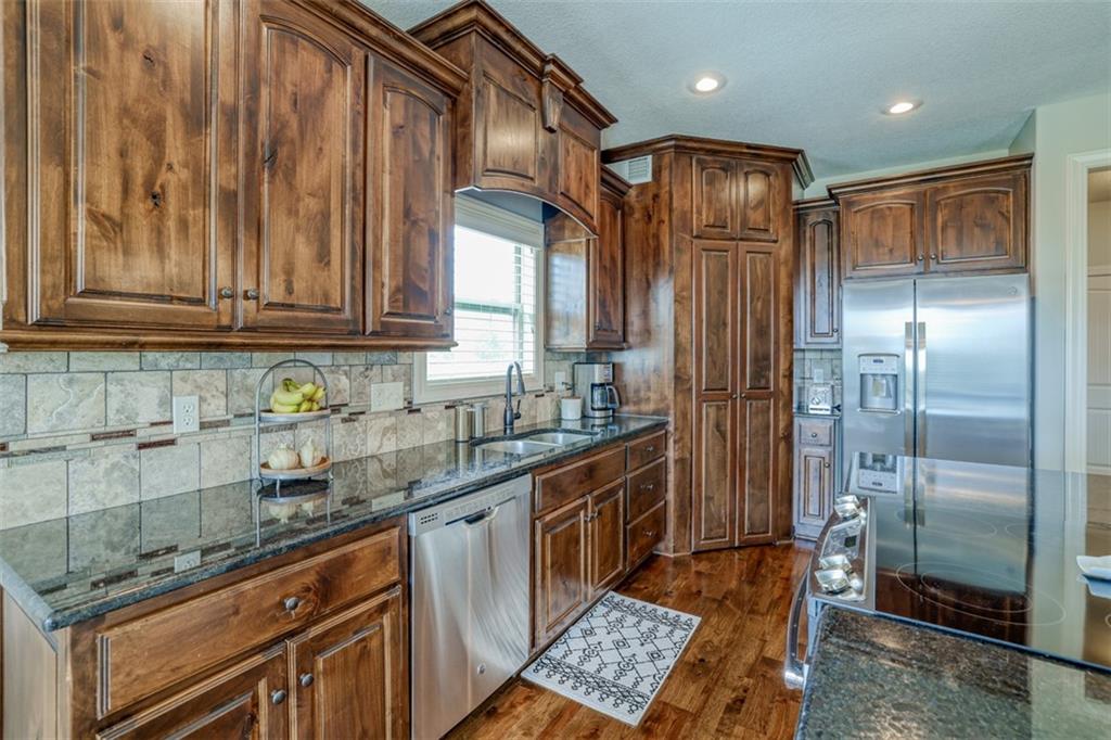 16588 S Parkwood Street