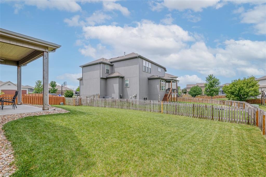 16588 S Parkwood Street