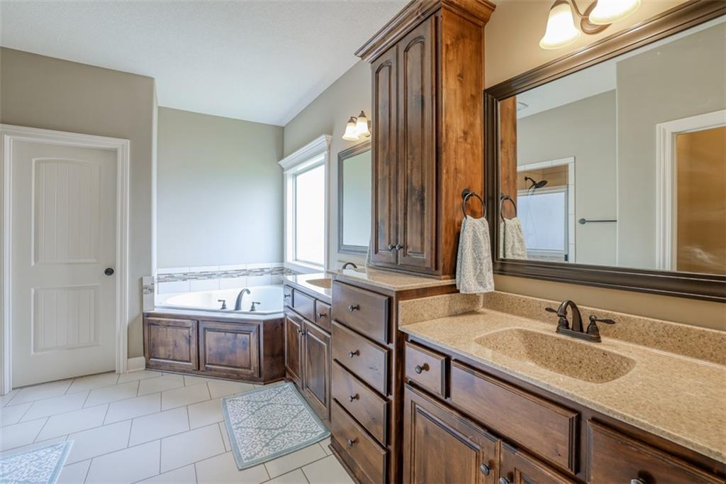 16588 S Parkwood Street