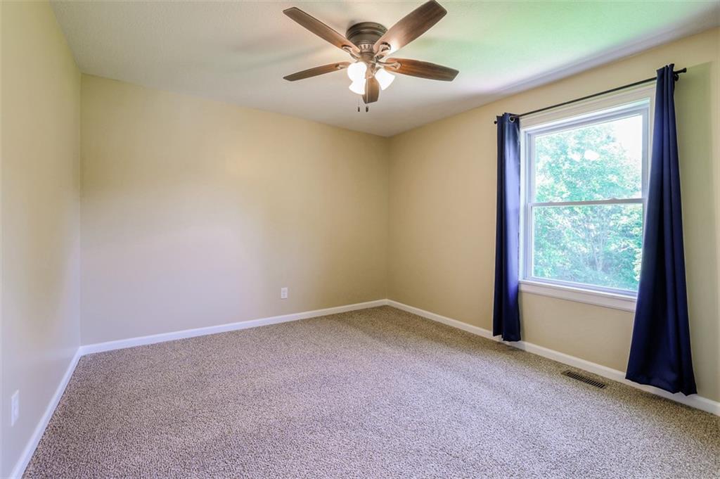 913 Stonecrest Drive