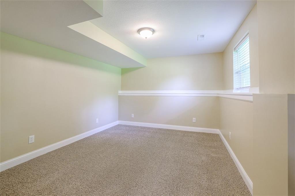 913 Stonecrest Drive