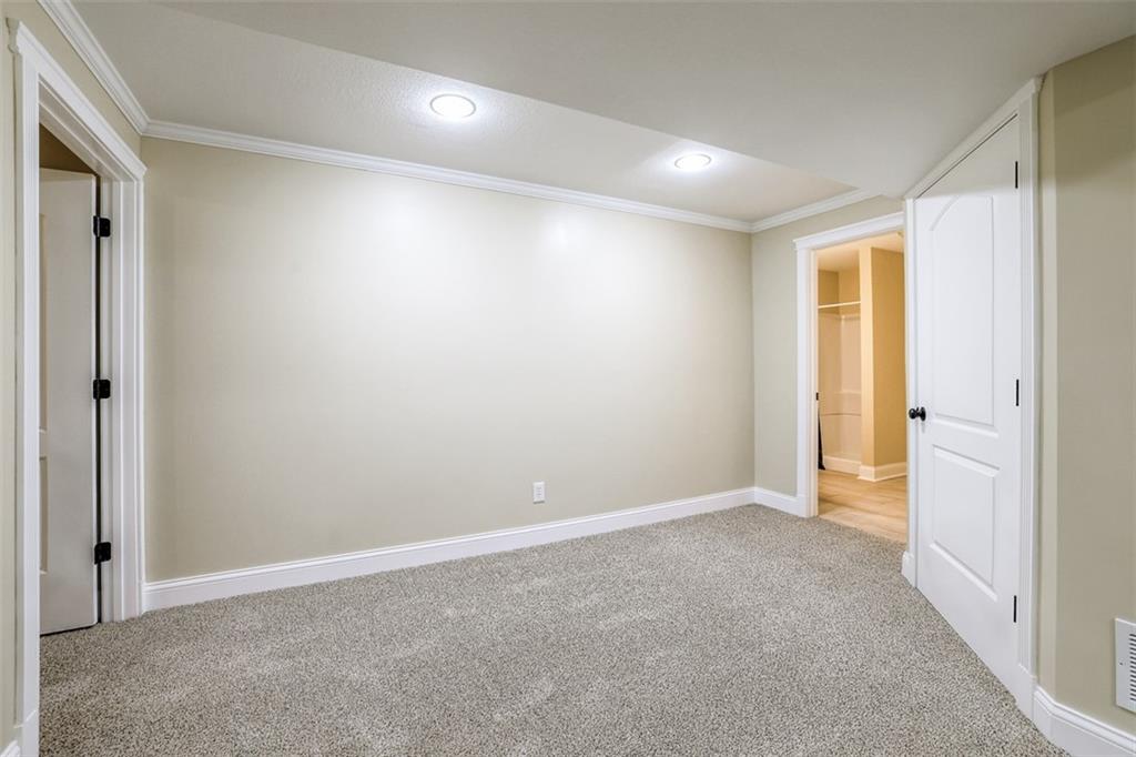 913 Stonecrest Drive