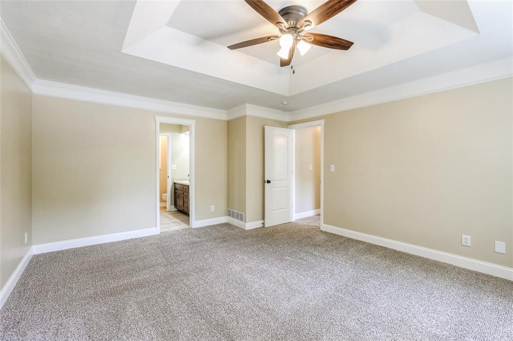 913 Stonecrest Drive