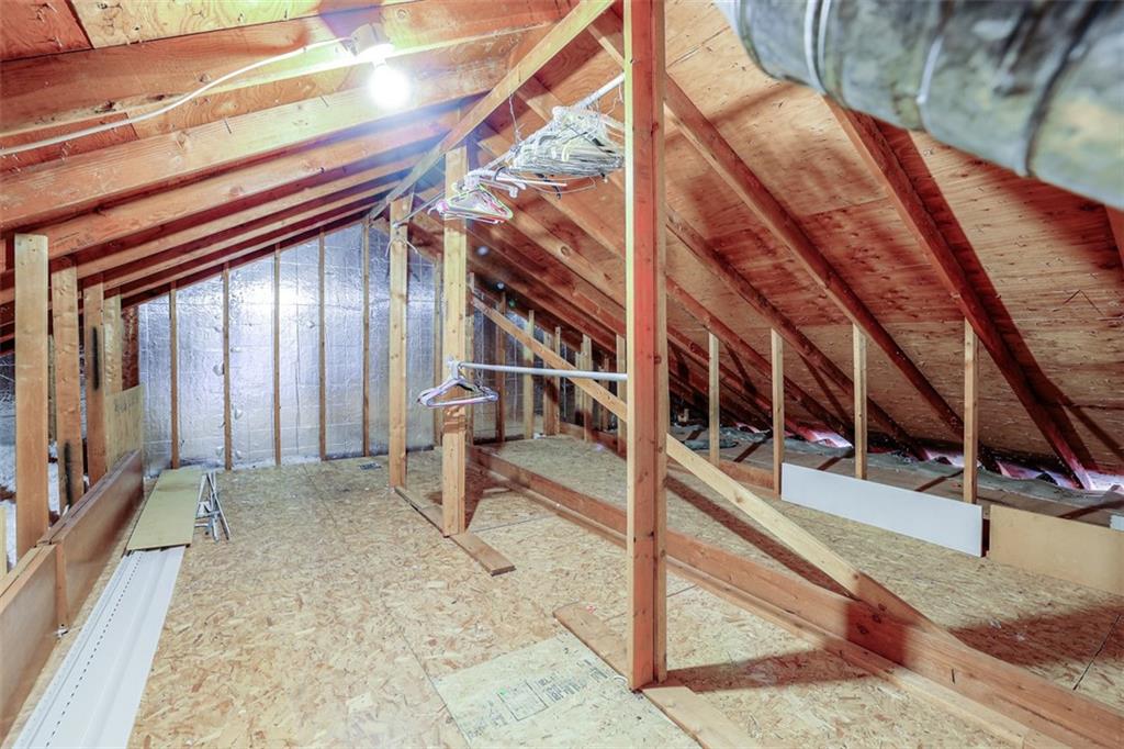 913 Stonecrest Drive