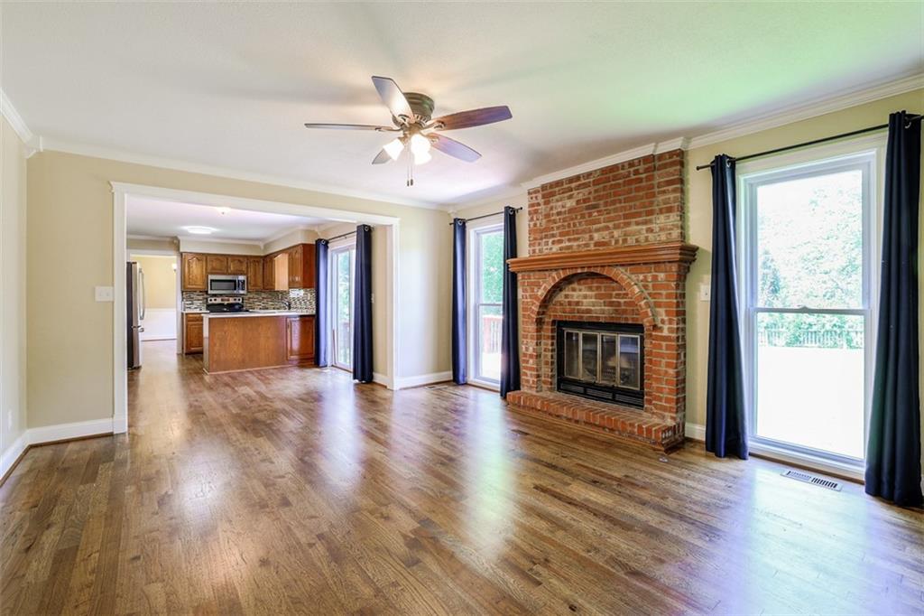 913 Stonecrest Drive