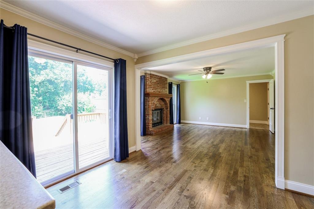 913 Stonecrest Drive