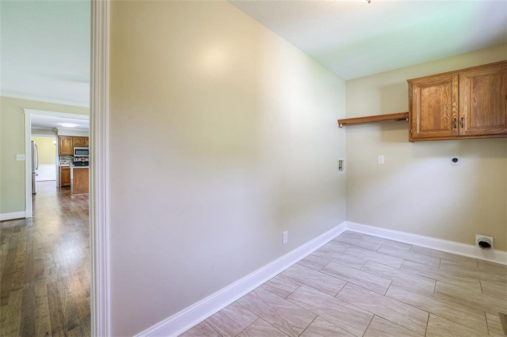 913 Stonecrest Drive