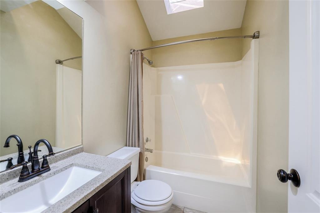 913 Stonecrest Drive