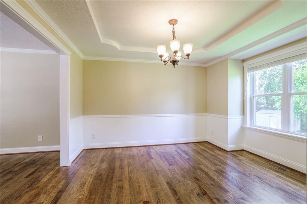 913 Stonecrest Drive