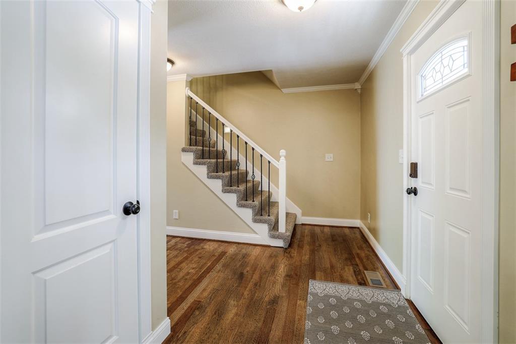 913 Stonecrest Drive