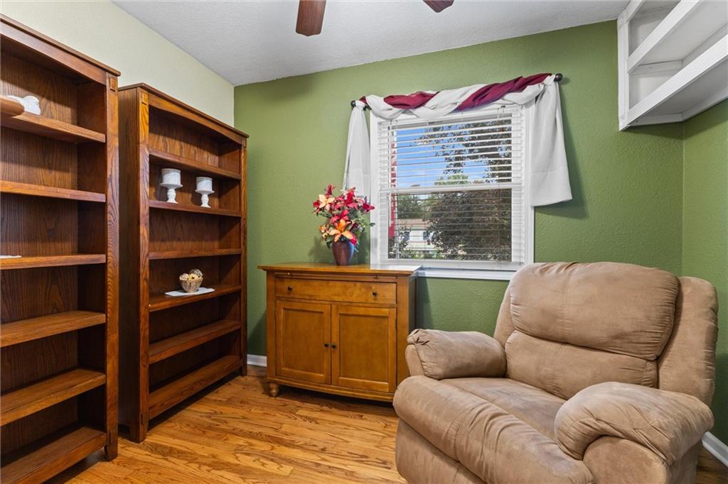 9206 W 100th Street