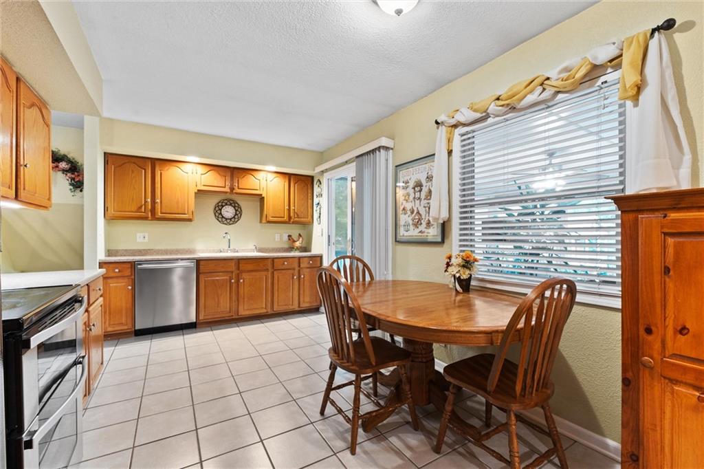 9206 W 100th Street