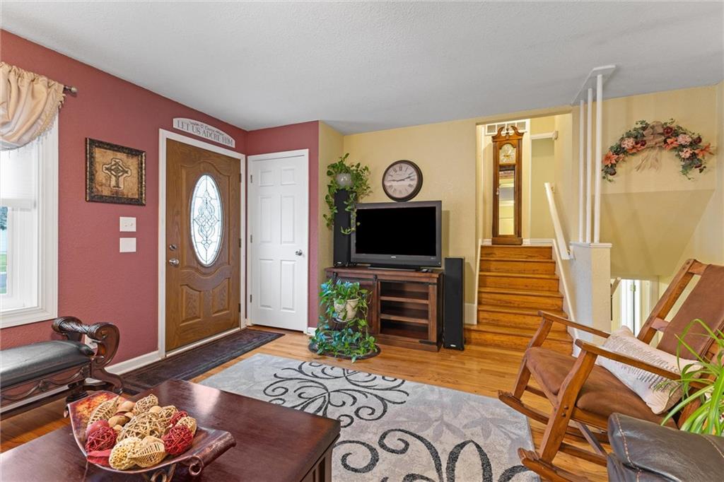 9206 W 100th Street