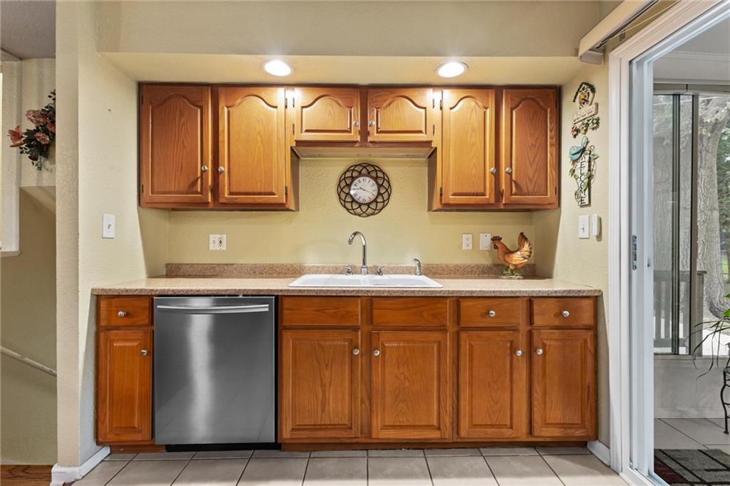 9206 W 100th Street