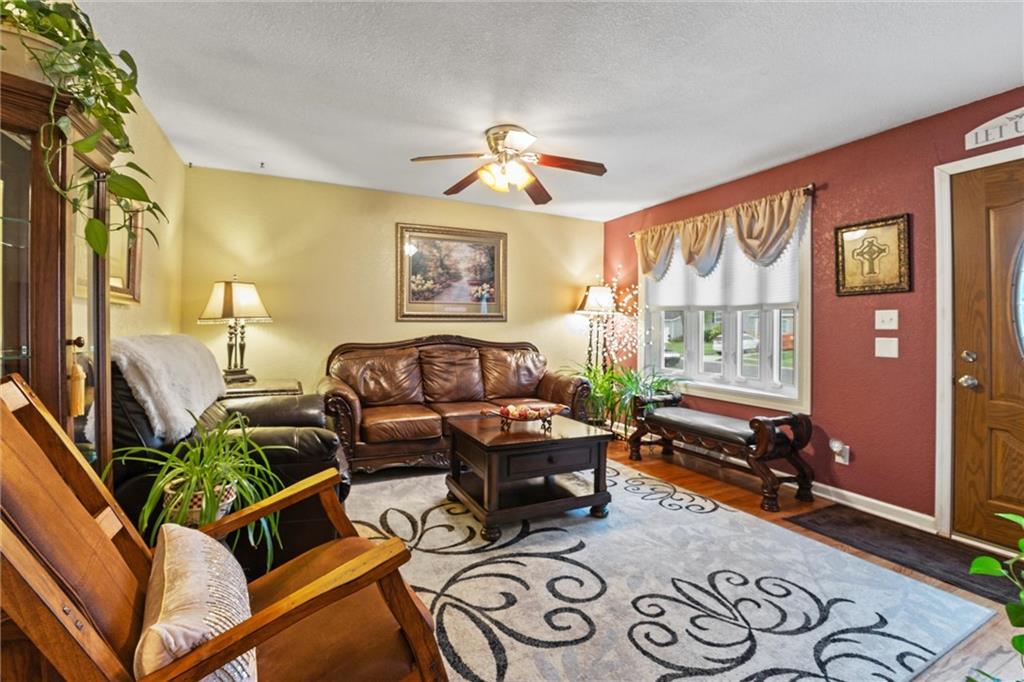 9206 W 100th Street