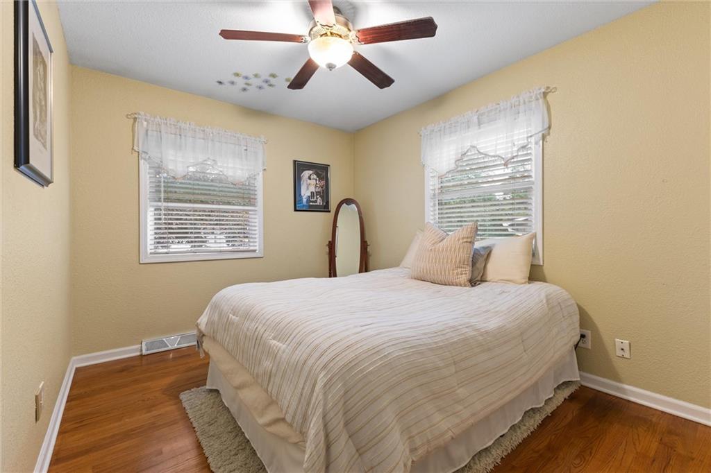 9206 W 100th Street