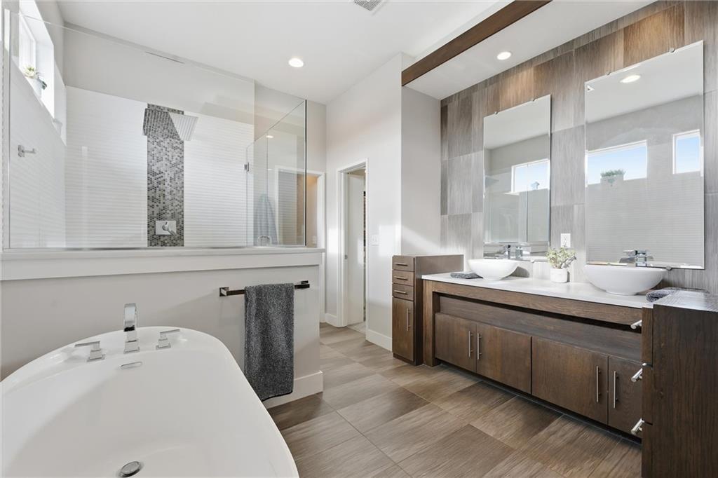 4502 NW 70th Terrace