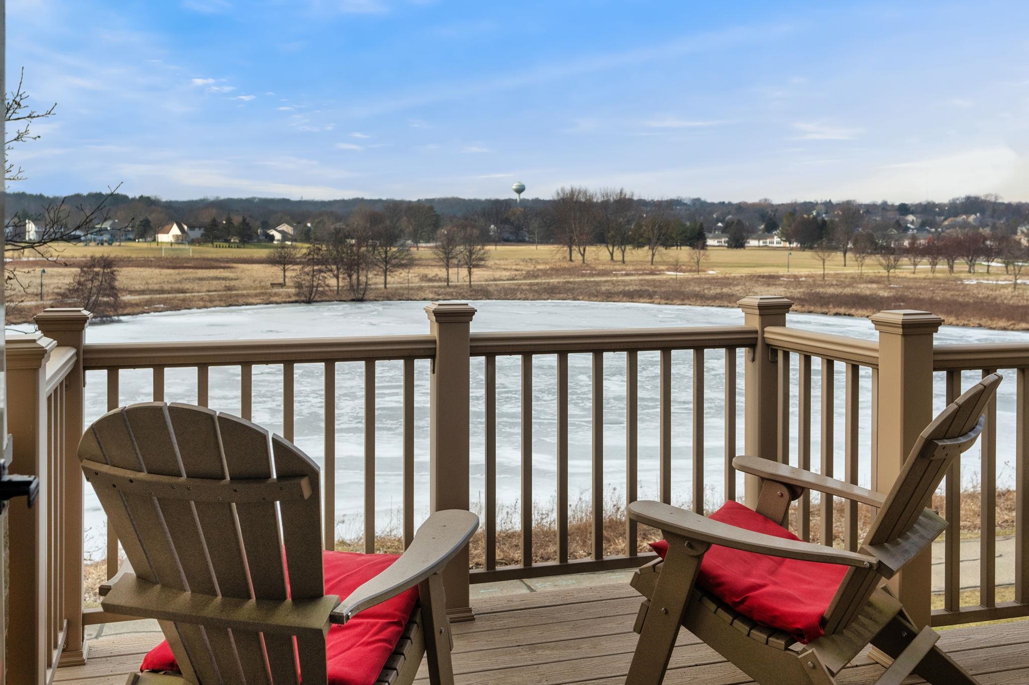 11 Wood Brook Way