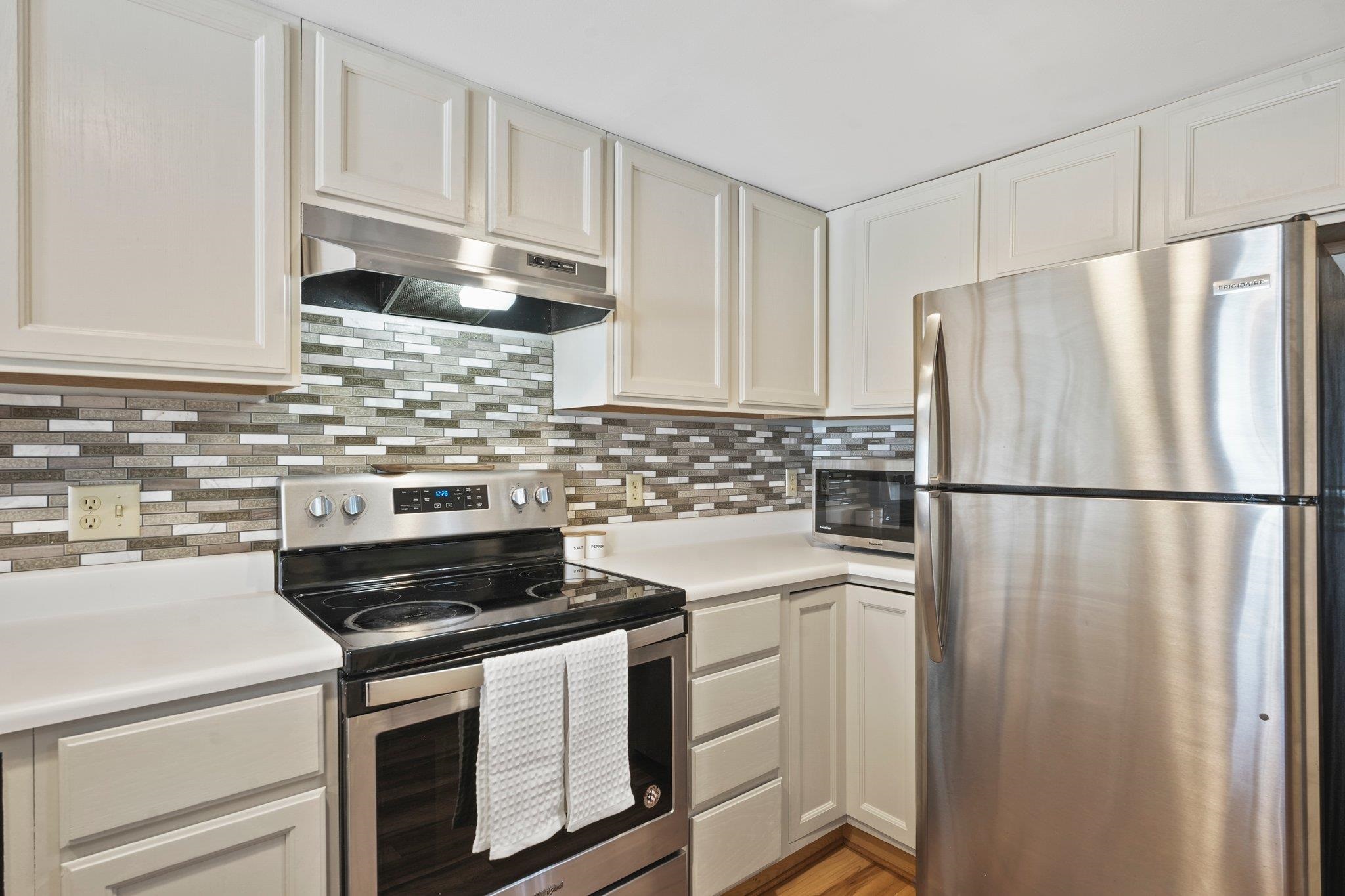 6153 Dell Drive 3
