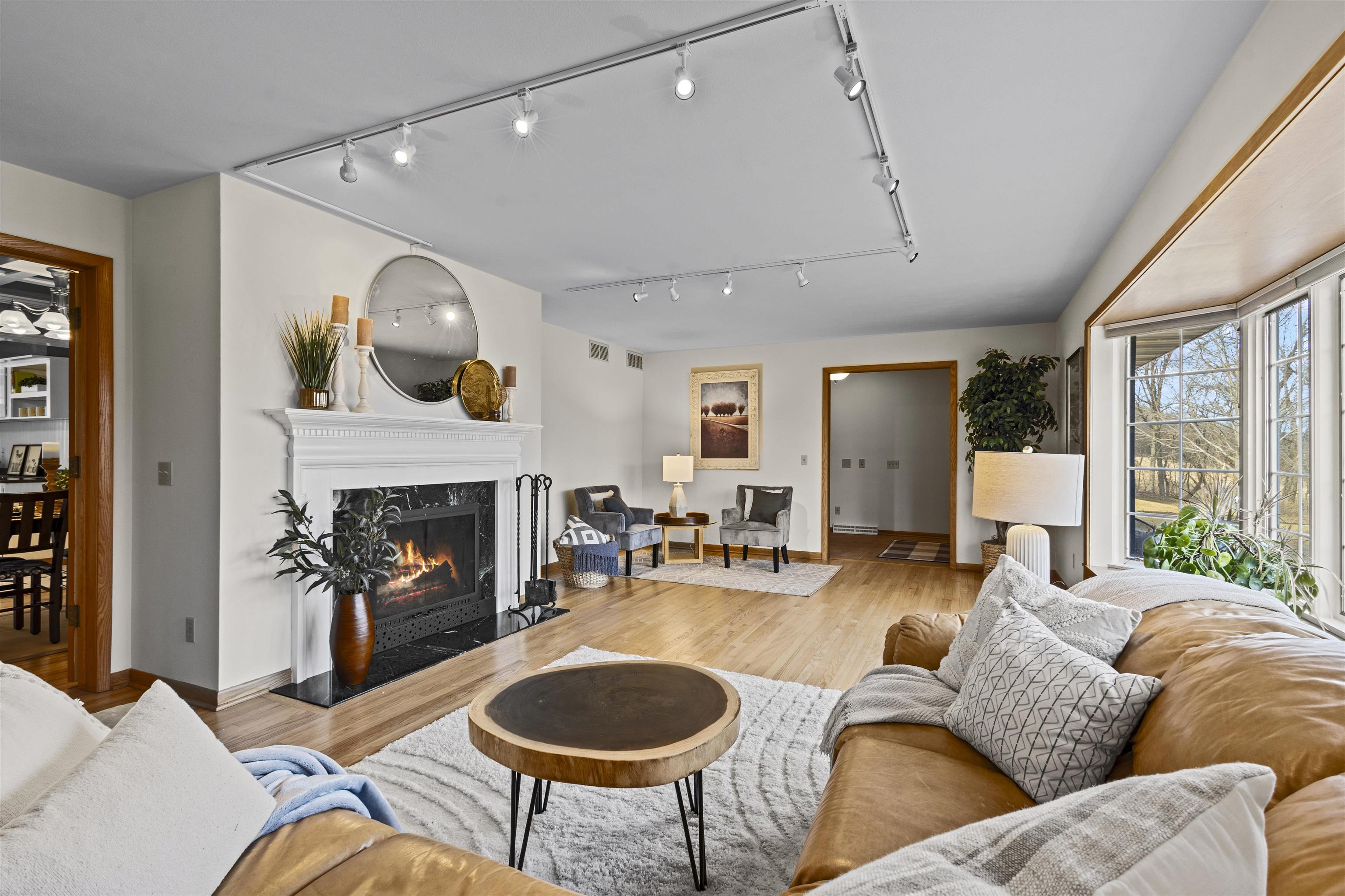 7849 Kruchten Road