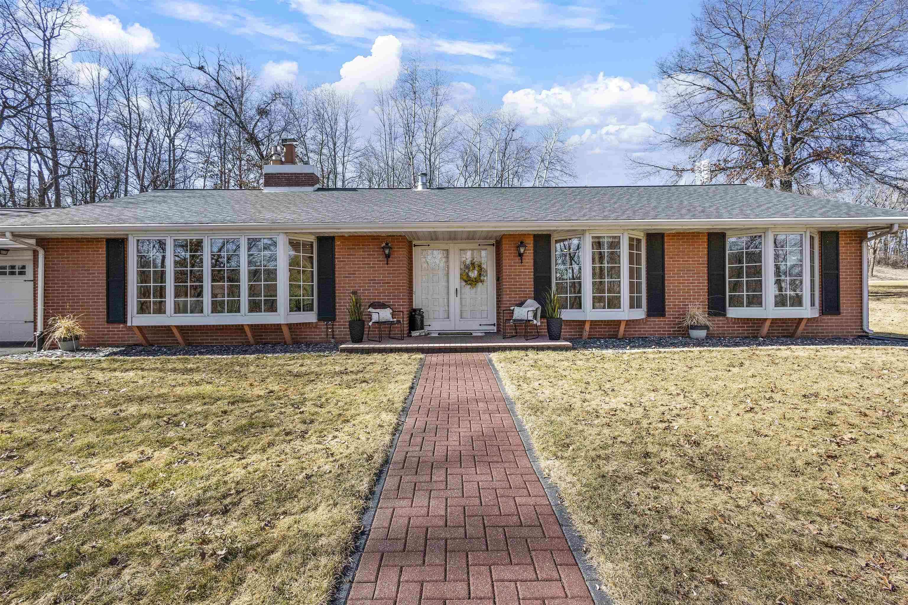 7849 Kruchten Road