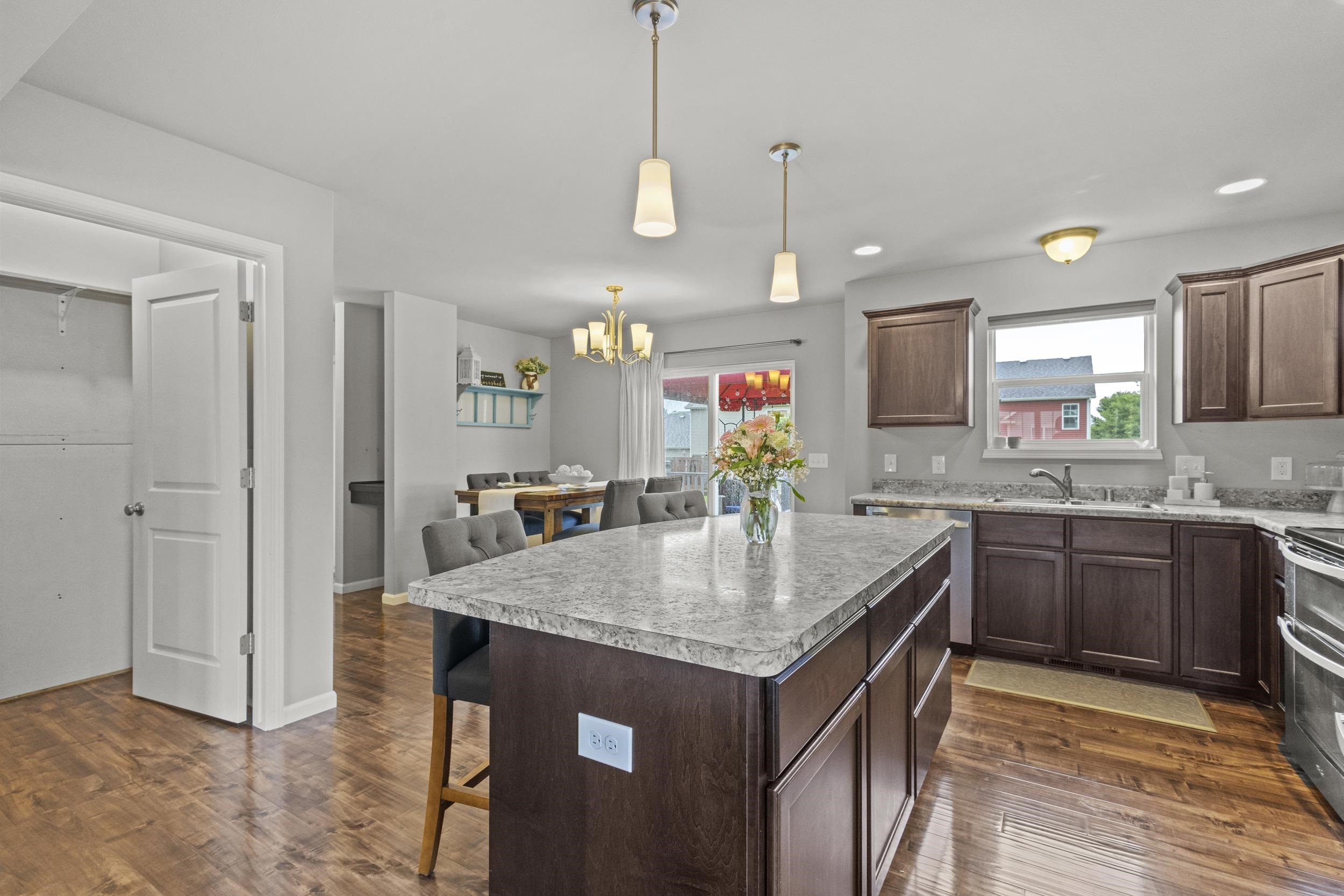 4802 Catalina Parkway