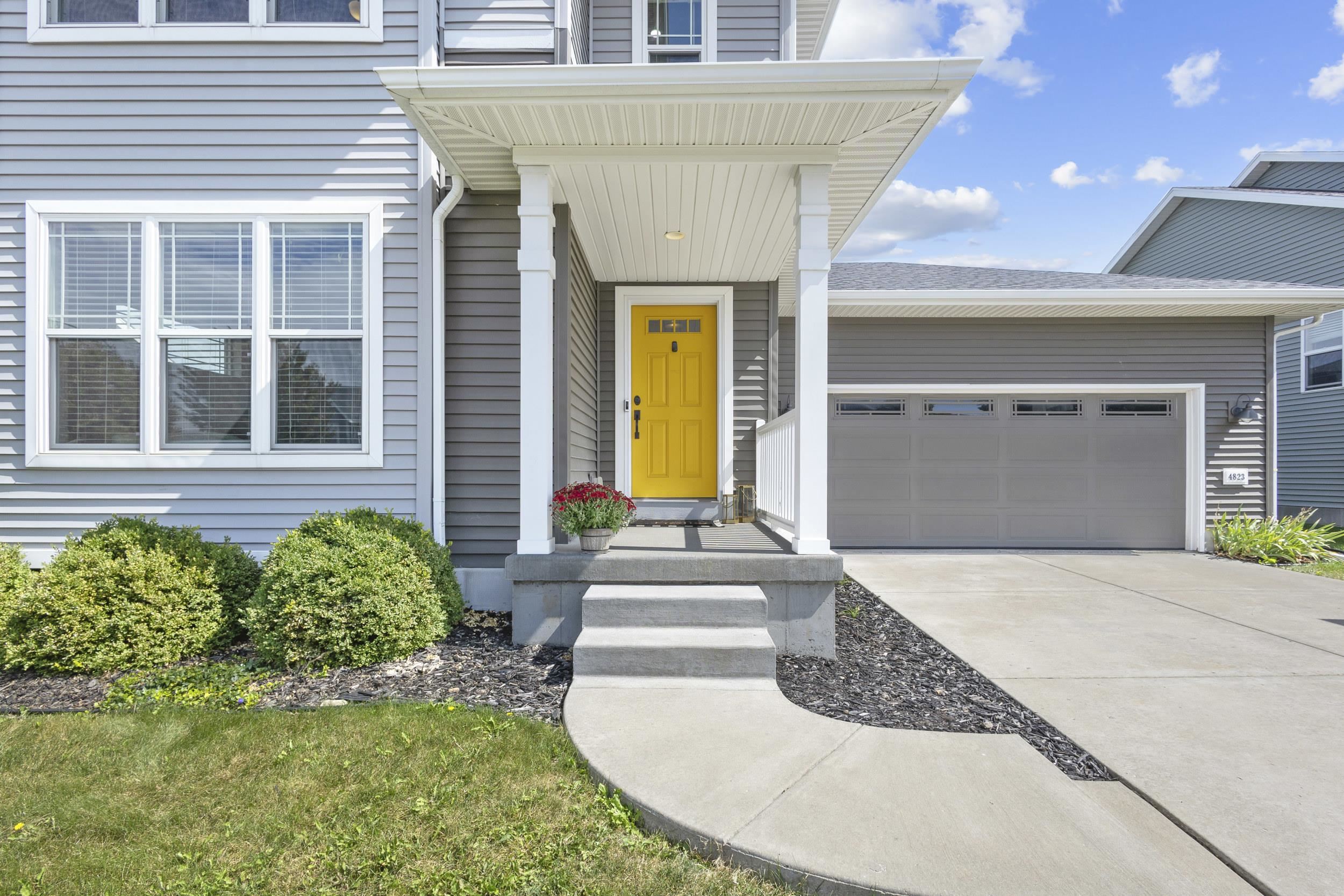 4823 Catalina Parkway