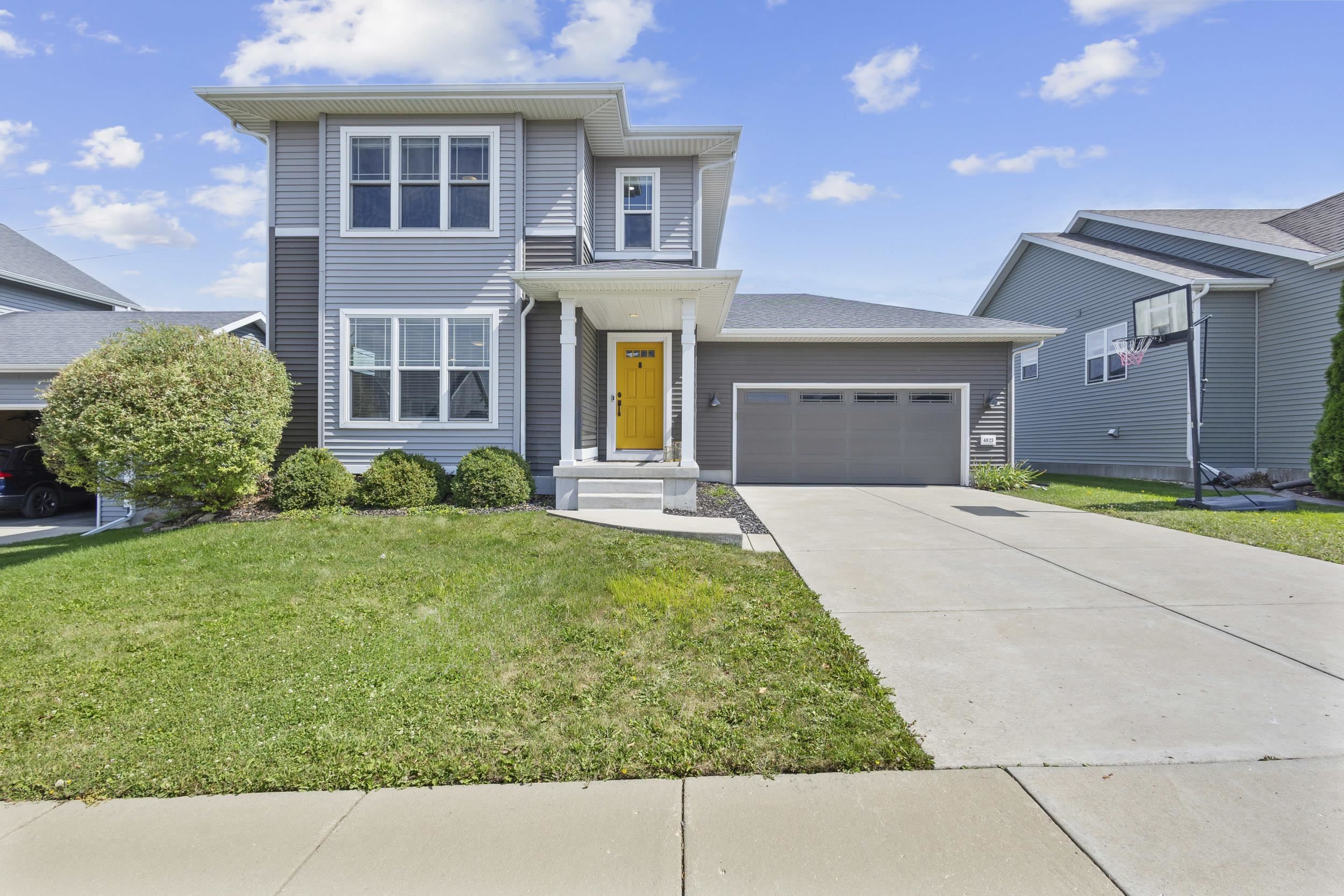 4823 Catalina Parkway