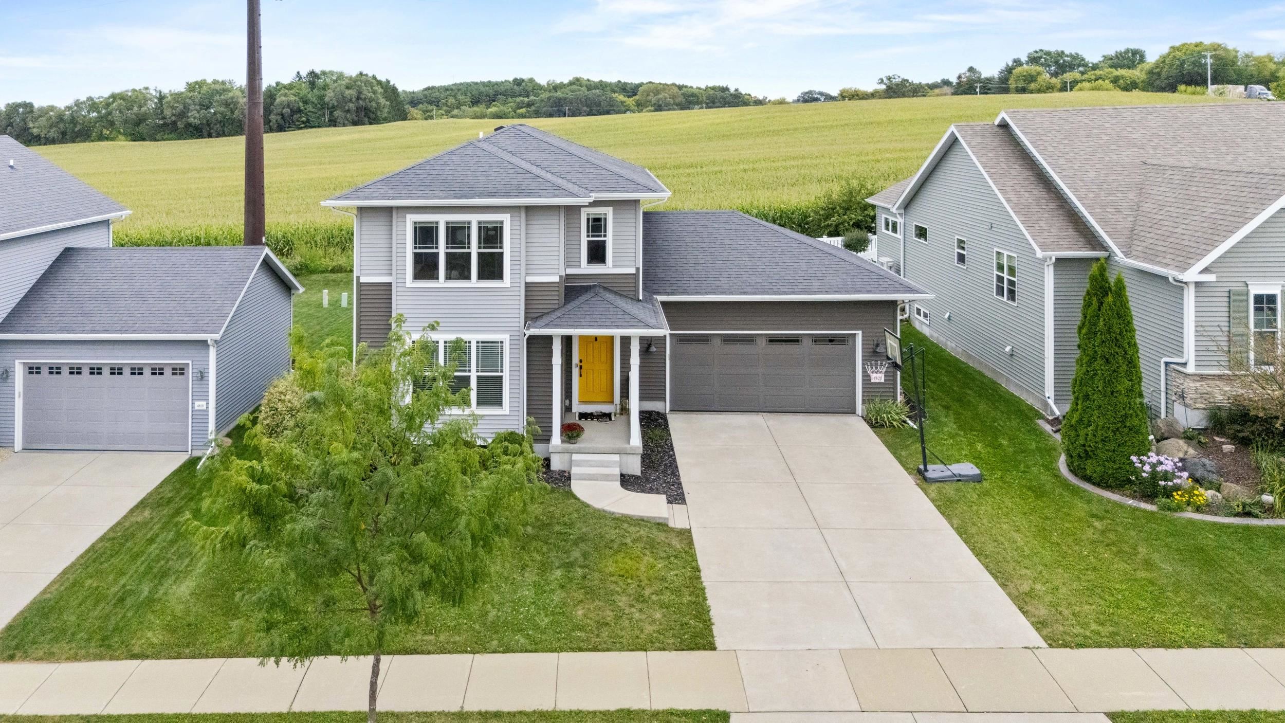 4823 Catalina Parkway